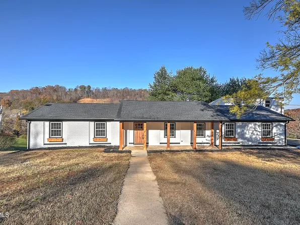 220 Blue Haven Dr, Kingsport, TN 37663