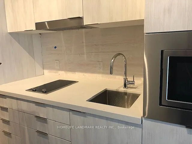 215 Queen St W #1607 — Photo 3