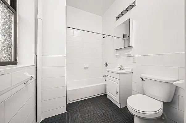 Rented by REAL New York | media 4