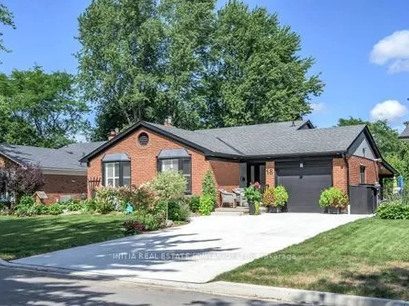 18 Hammond Cres, London, ON N5X 1A4