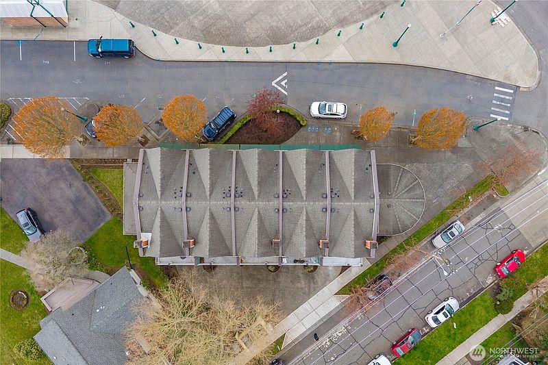 3rd image of 816 Cherry Avenue #1A&B