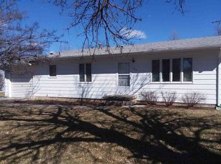300 N Madison St, Hillsboro, KS 67063