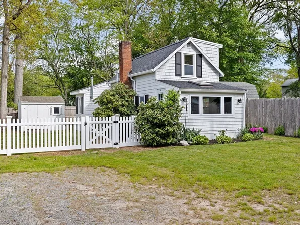 216 Waltham St, Hanson, MA 02341