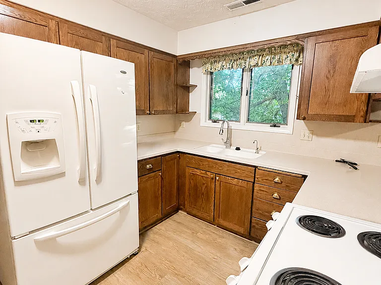 158 Harvard Ave — Photo 7