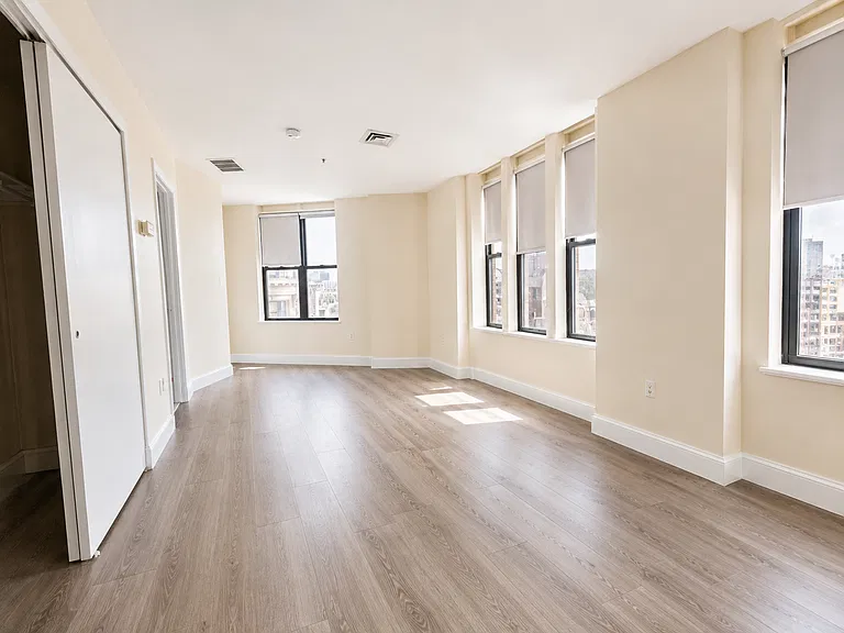 13 Haviland St #5 — Photo 3