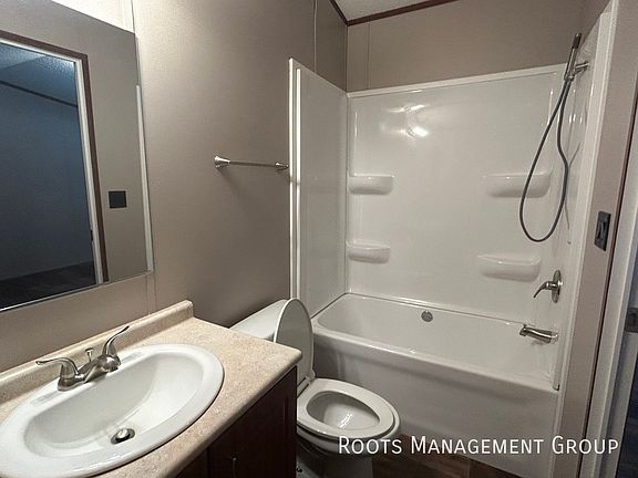 5th image of 2222 E 8th St Lot 28