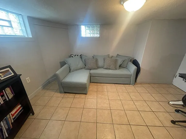 1720 Laurel Ave — Photo 16