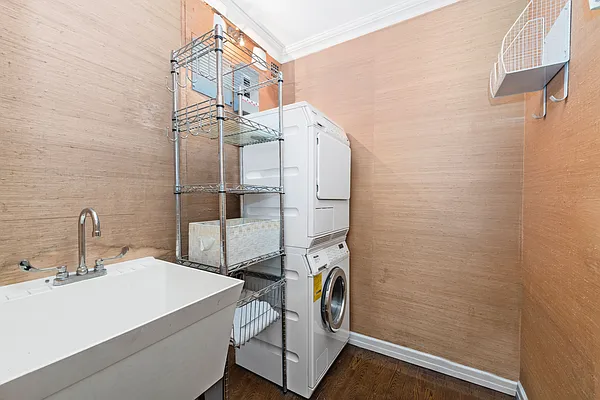 Rented by Compass | media 21