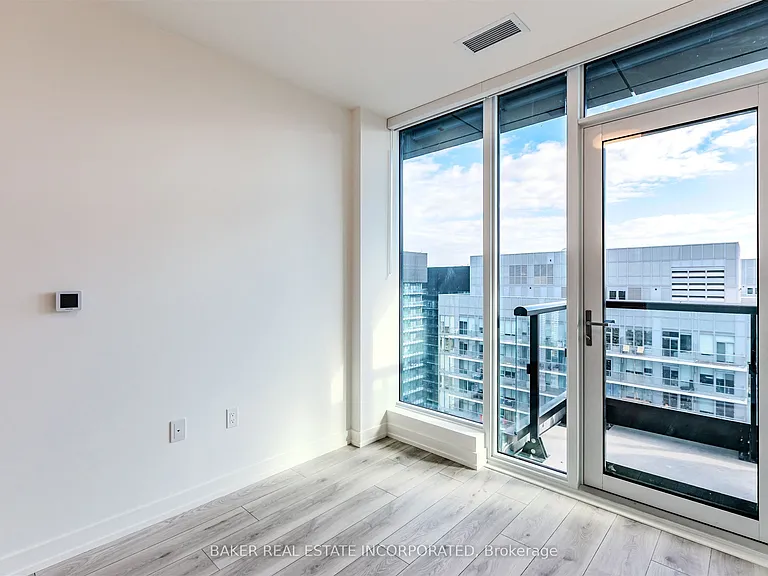 223 Redpath Ave #3902 — Photo 17