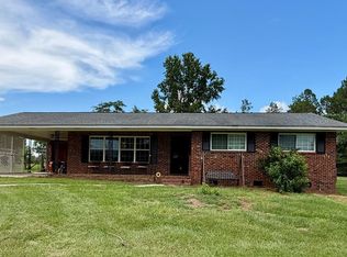 57 Lakeside Dr, Lenox, GA 31637