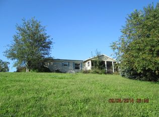 8566 Memorial Rd NE, Kensington, OH 44427