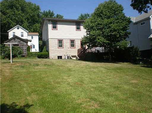 Back of house (full lot)
