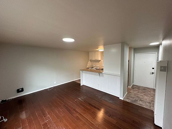 5th image of 3720 Fruitvale Ave APT 15