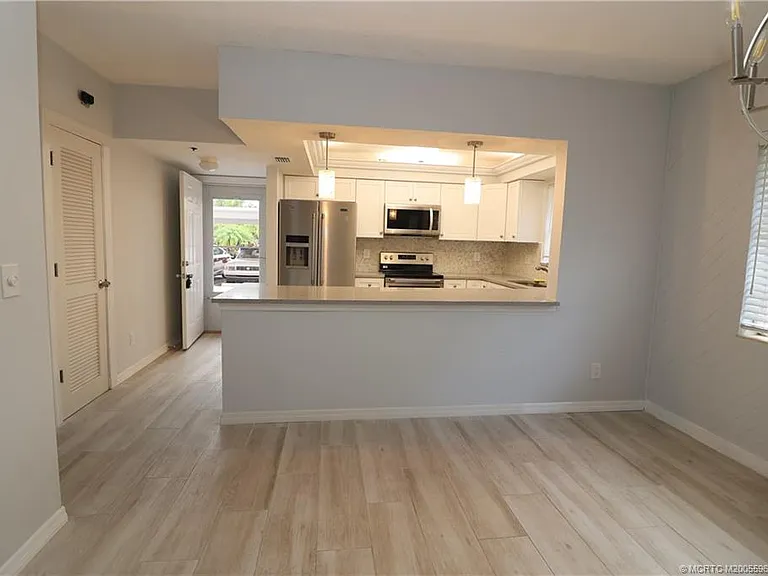2950 SE Ocean Blvd #112101 — Photo 5