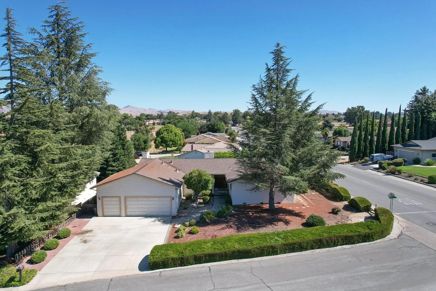 15 Rays Cir photo 1