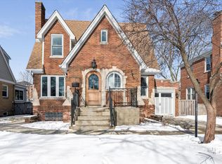 1438 Garden St, Park Ridge, IL 60068