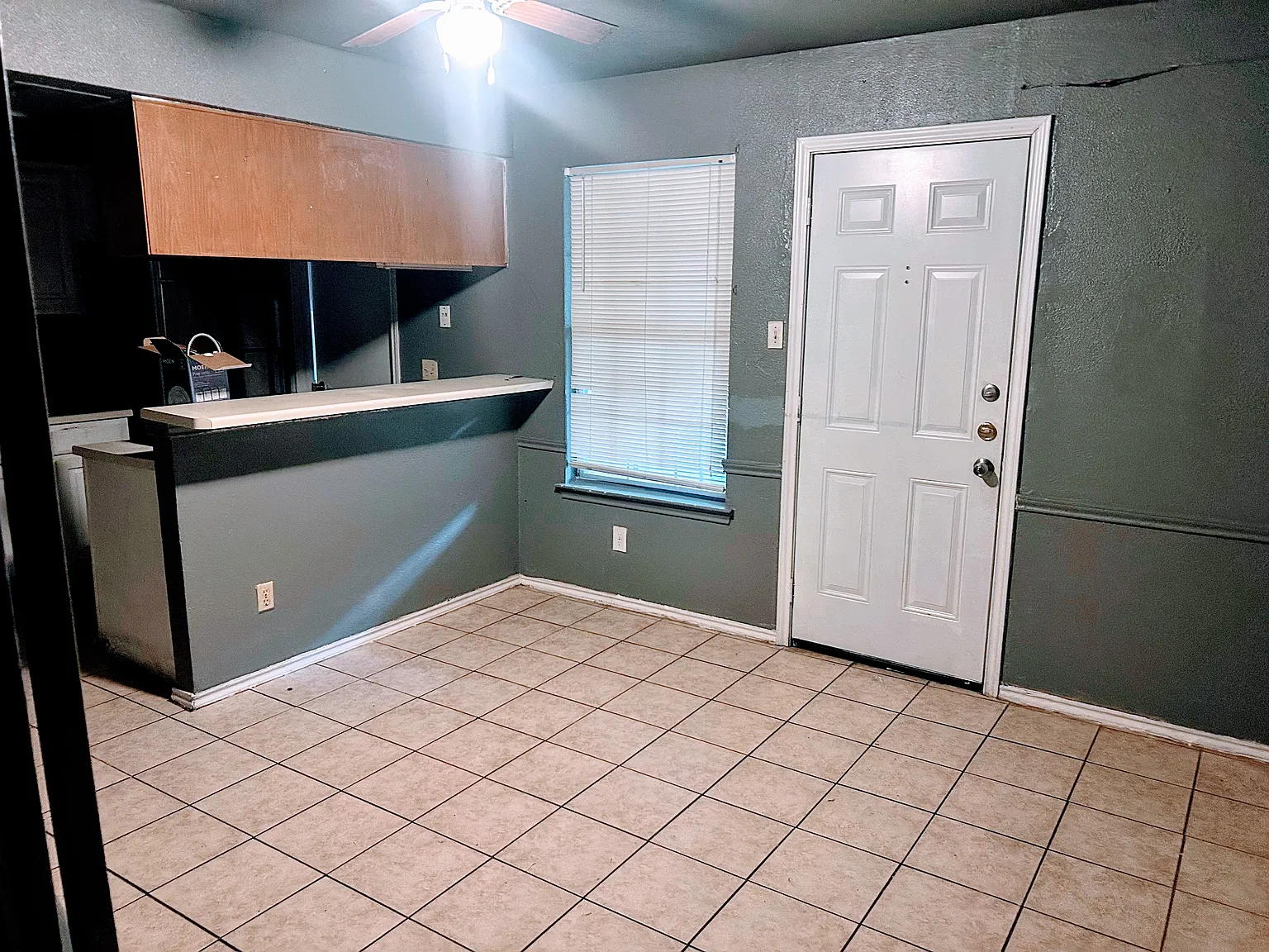 2 bed, 2.5 bath, 1240 sqft, $1,350 — Photo 4