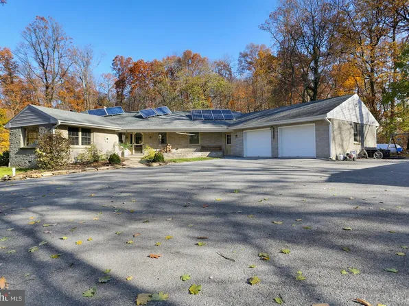 929 Chestnut St, Gap, PA 17527