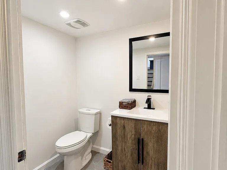 10 Ternhill Cres — Photo 7