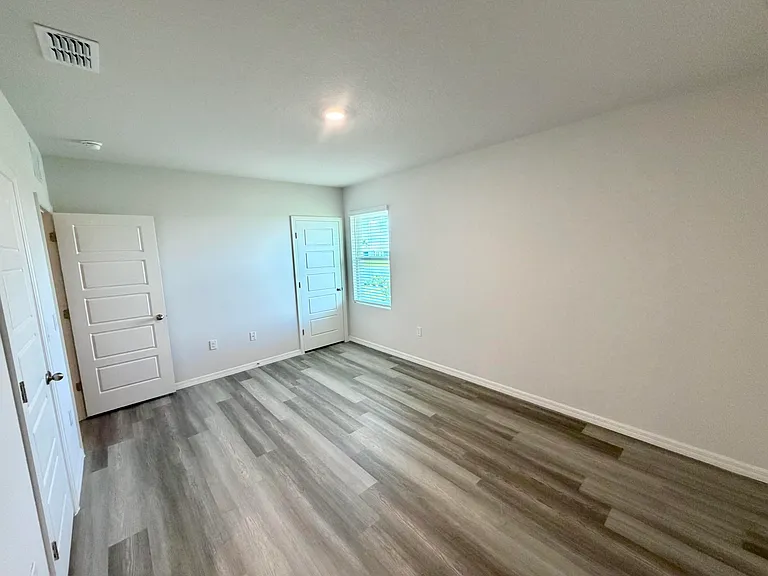 12813 SW Forli Way — Photo 15