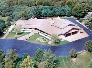 5454 Whalen Rd, Fitchburg, WI 53711