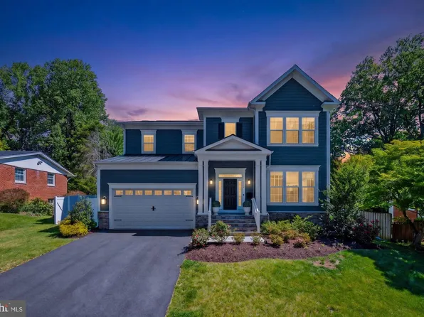 1114 Ware St SW, Vienna, VA 22180