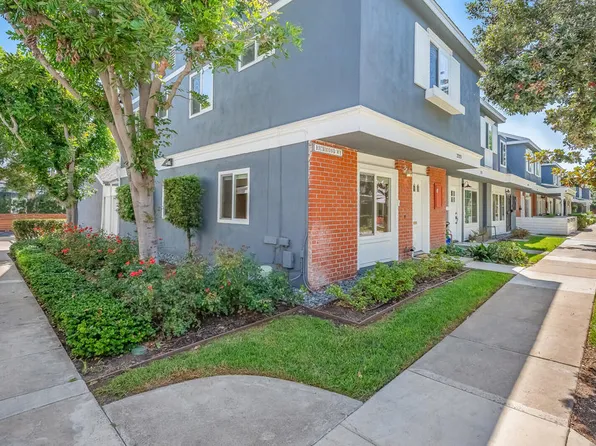 2353 Richmond Way, Costa Mesa, CA 92626