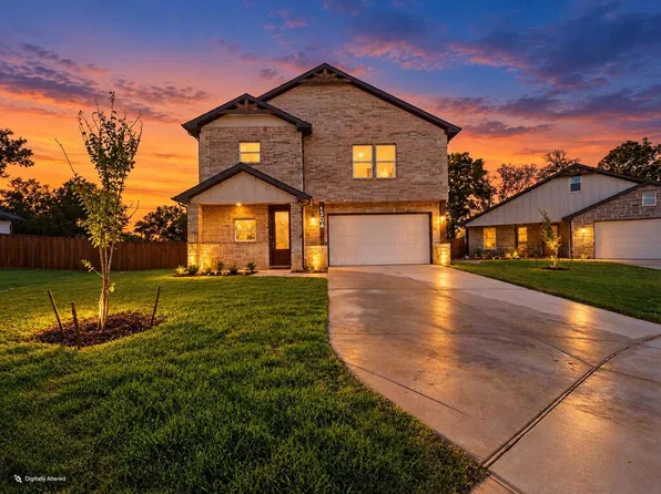 1204 Phoenix South Dr, Athens, TX 75751