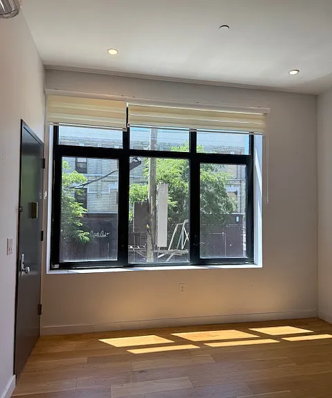 499 Lexington Ave #2F — Photo 3