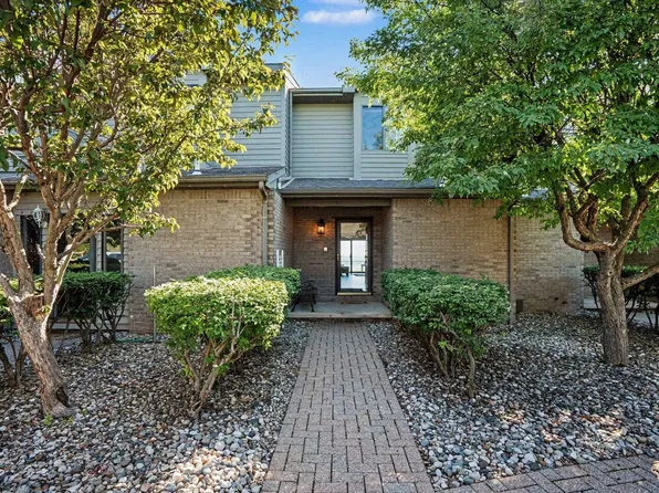 57 Harbour View Point, Linwood, MI 48634