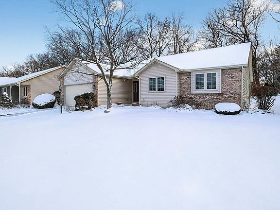 2nd image of 17930 Bay Hill Dr