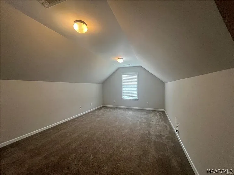 9515 Helmsley Cir — Photo 31