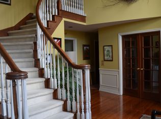 1260 Pebble Pointe Dr, Rochester, MI 48307