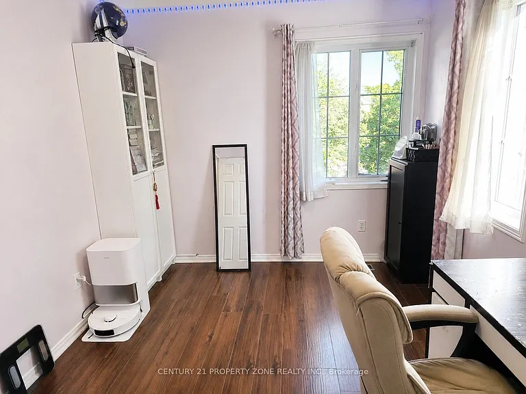 710 Stonebridge Ave — Photo 12