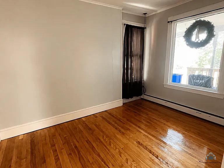 14 West St — Photo 4