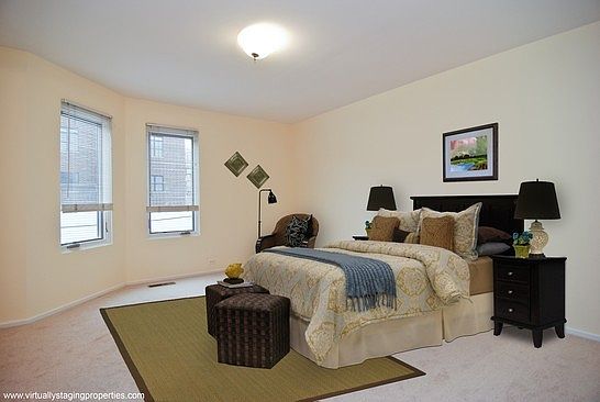 4th image of 2740 N Dayton St #A