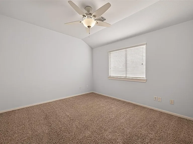 3308 Clearview Cir — Photo 23