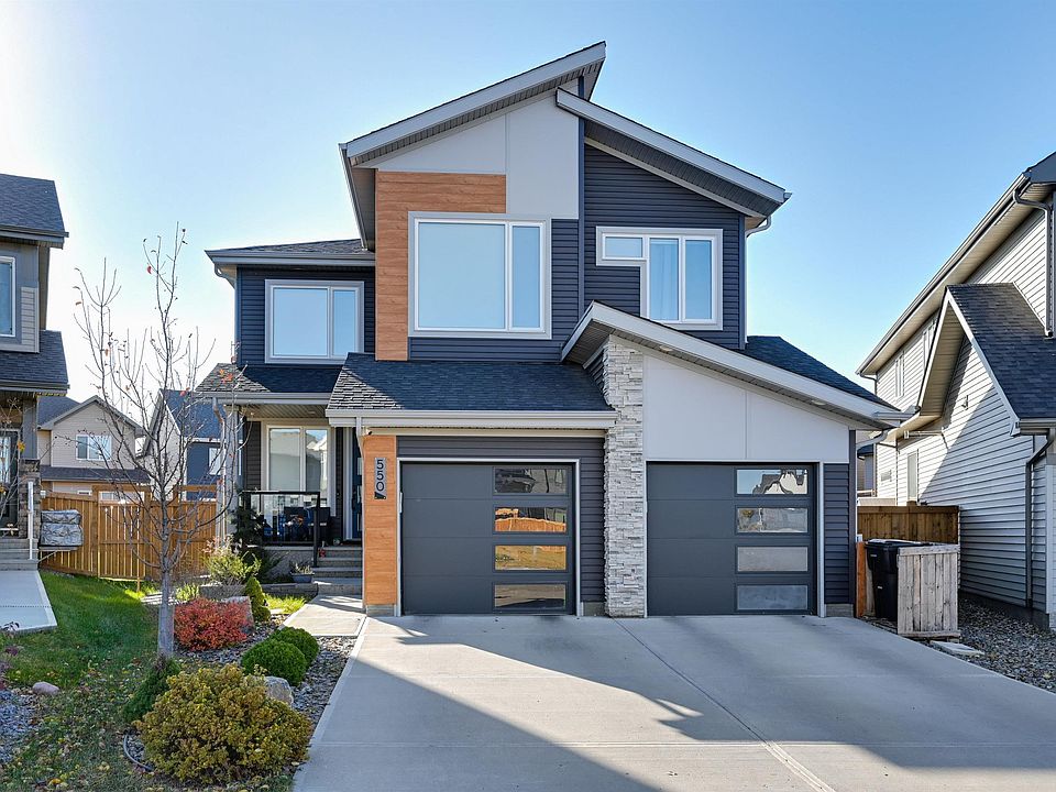 1st image of 550 Eagleson Wynd NW