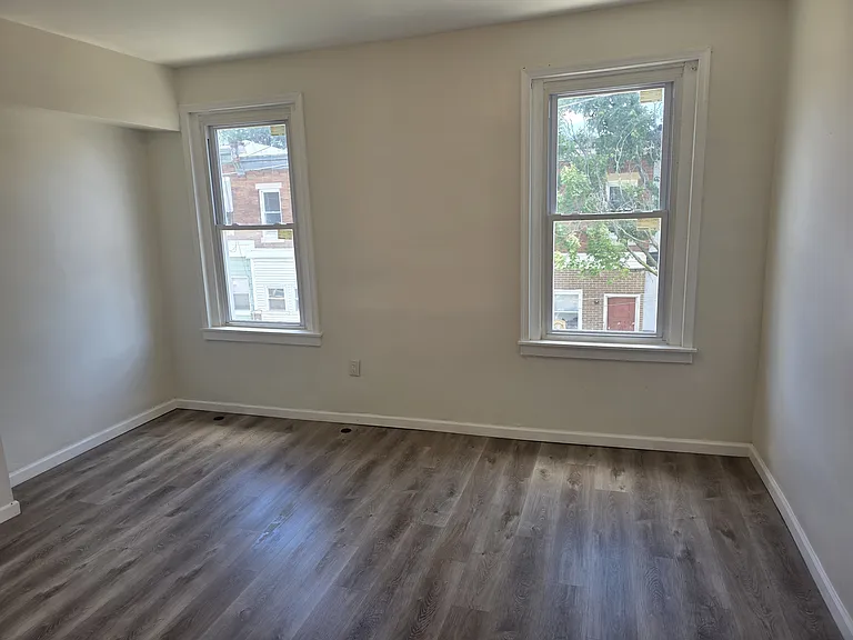 1712 N Lindenwood St — Photo 10