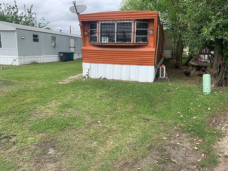 1st image of 5619 Gwenda Lea St