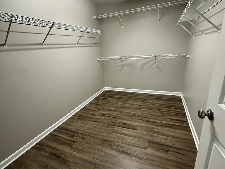 2517 Tyvola Ct — Photo 9