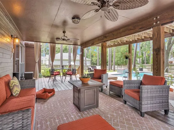 13958 Dolphin Drive, Willis, TX 77318