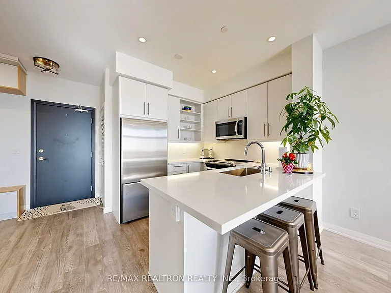 65 Oneida Cres #Penthouse 06 — Photo 17