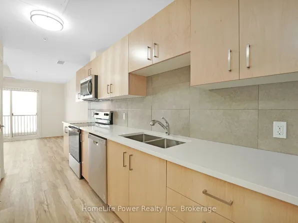 301 Westmount Rd W, Kitchener, ON