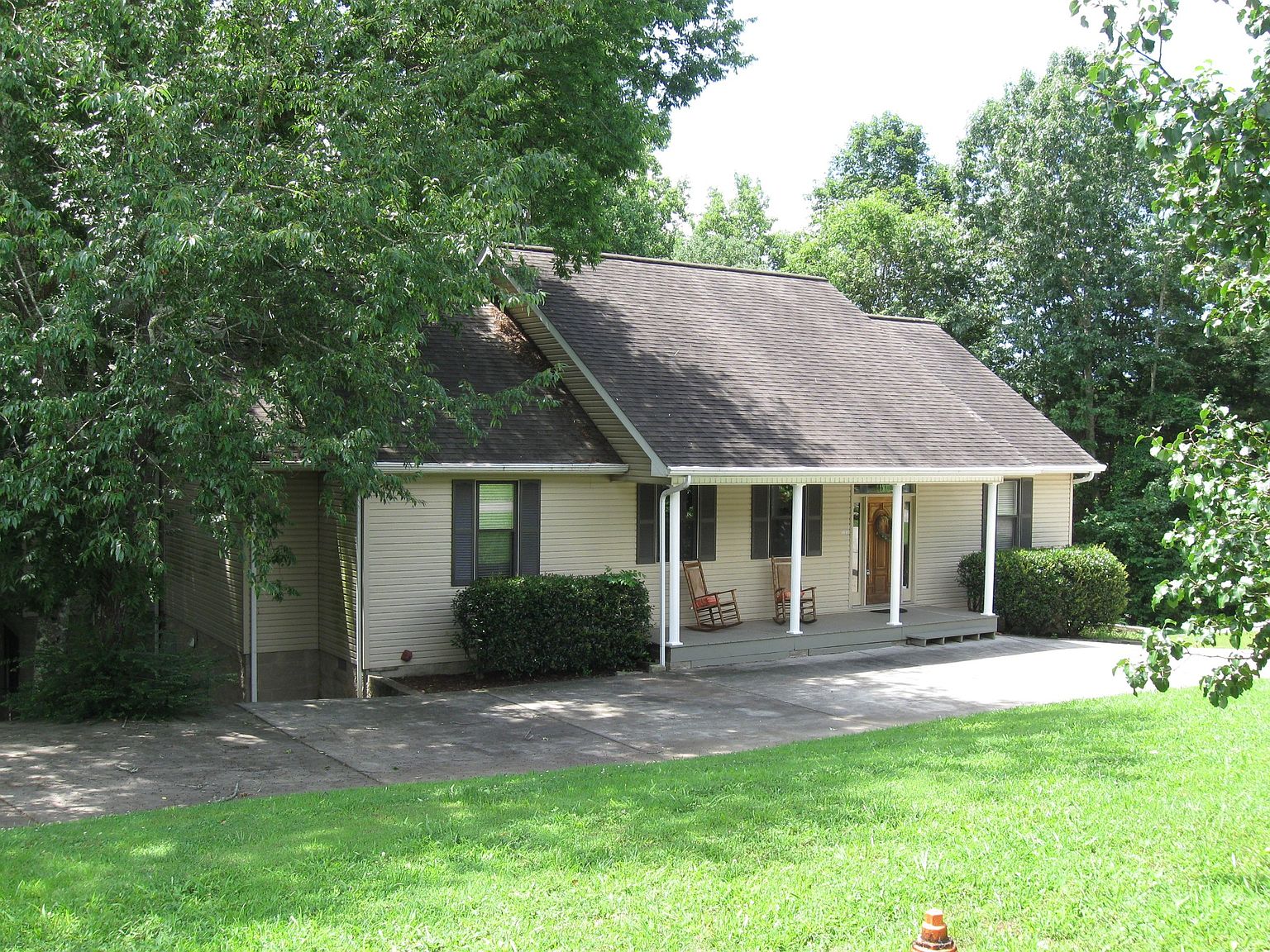 105 W Paradise Dr, Winchester, TN 37398 Zillow