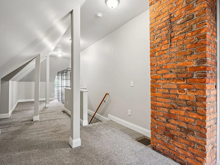 3rd Bedroom (Finished Attic)