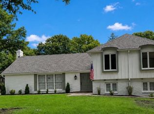4808 W 81st St, Prairie Village, KS 66208