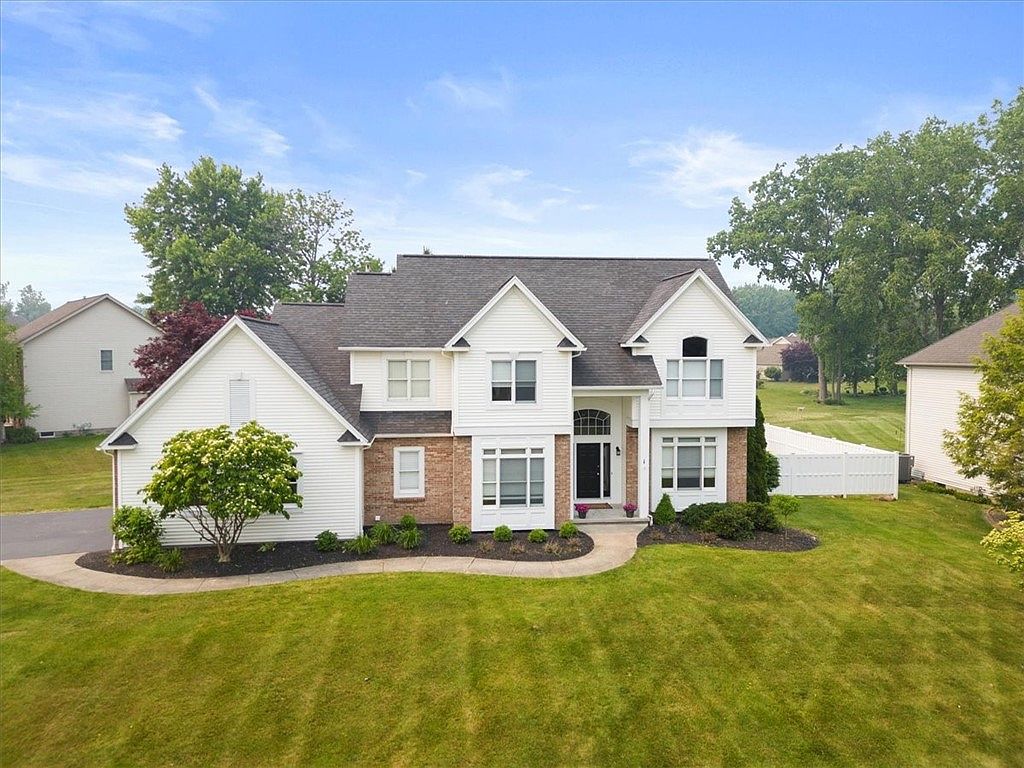 1 Brass Castle, ster, NY 14580 Zillow