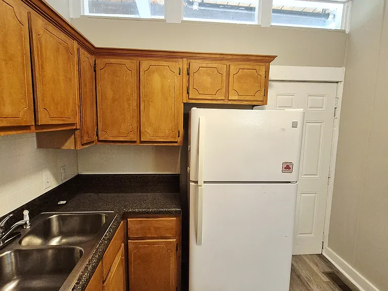 3209 3rd Ave #A — Photo 17