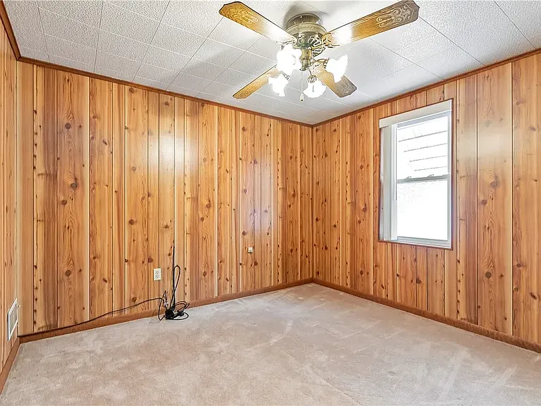 417 Jackson Ave — Photo 5
